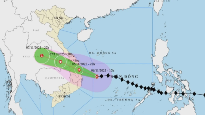 Bão số 13 suy yếu thành áp thấp nhiệt đới